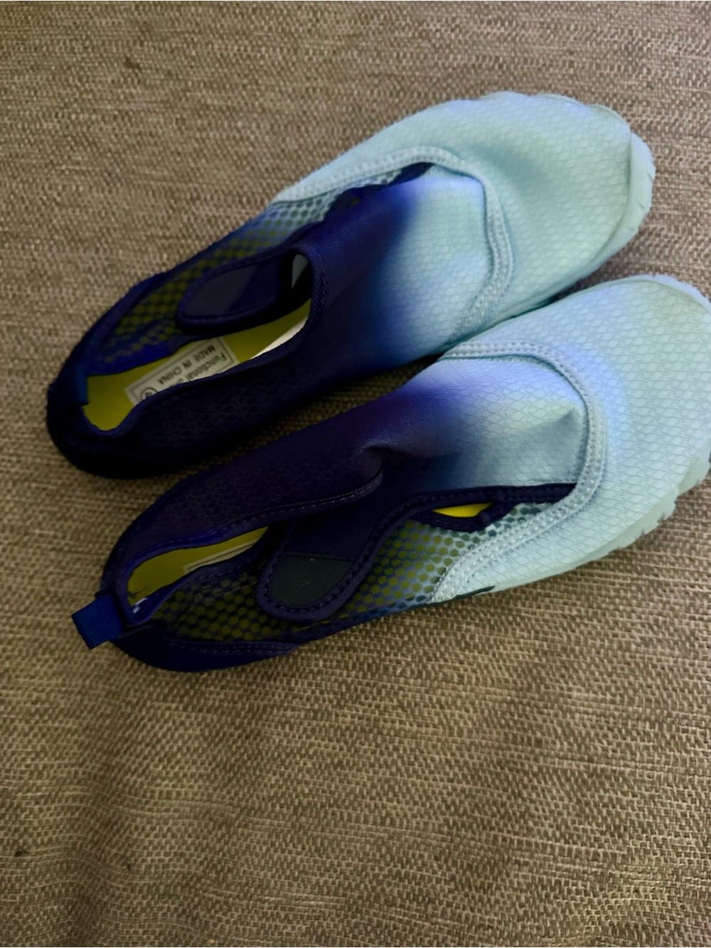 Women's Gradient Aqua-Blue Slip-On Water Shoes